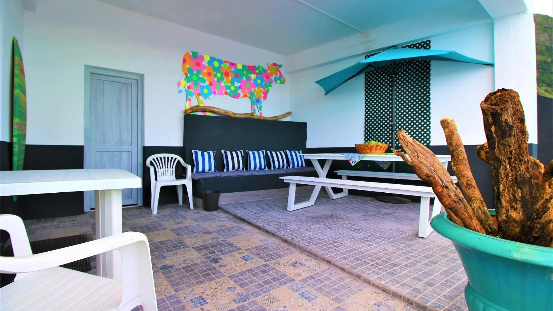 The Waves Hostel Sao Vicente